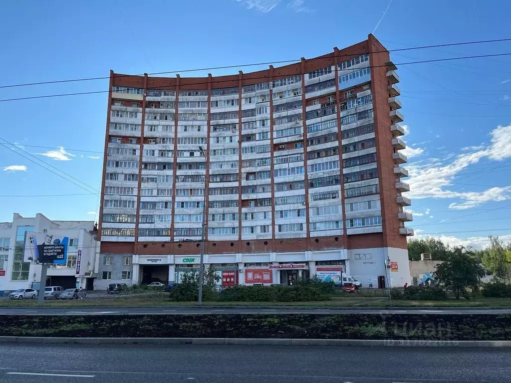 2-к кв. Марий Эл, Йошкар-Ола ул. Петрова, 1 (50.0 м) - Фото 0