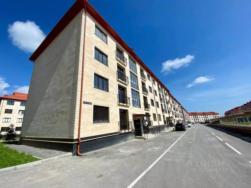 2-к кв. Кабардино-Балкария, Нальчик ул. Шогенова, 55к16 (64.53 м) - Фото 1