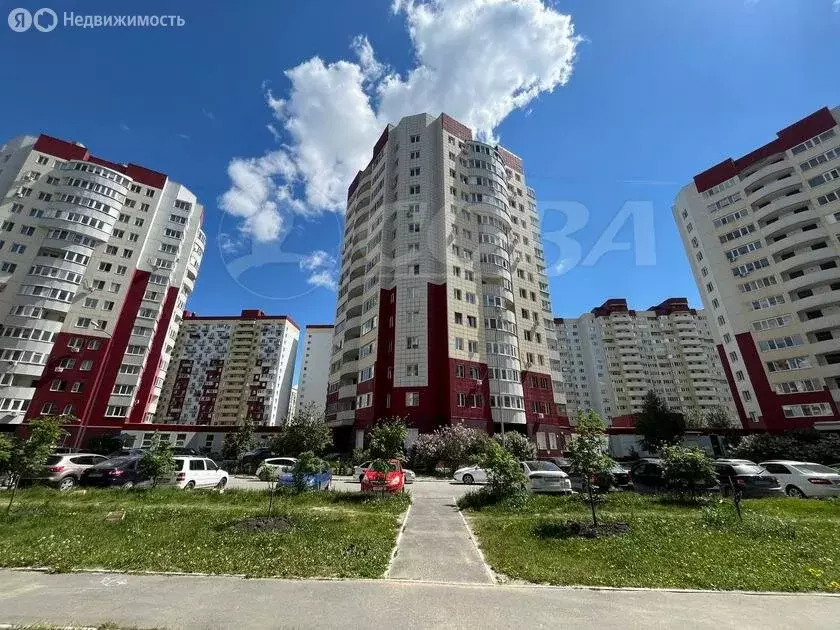 3-комнатная квартира: Тюмень, улица Василия Гольцова, 3 (75 м) - Фото 1