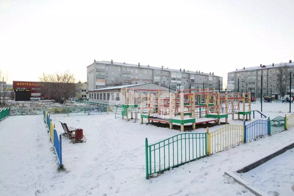 2-комнатная квартира: Заводоуковск, Сибирская улица, 3 (46.5 м) - Фото 2