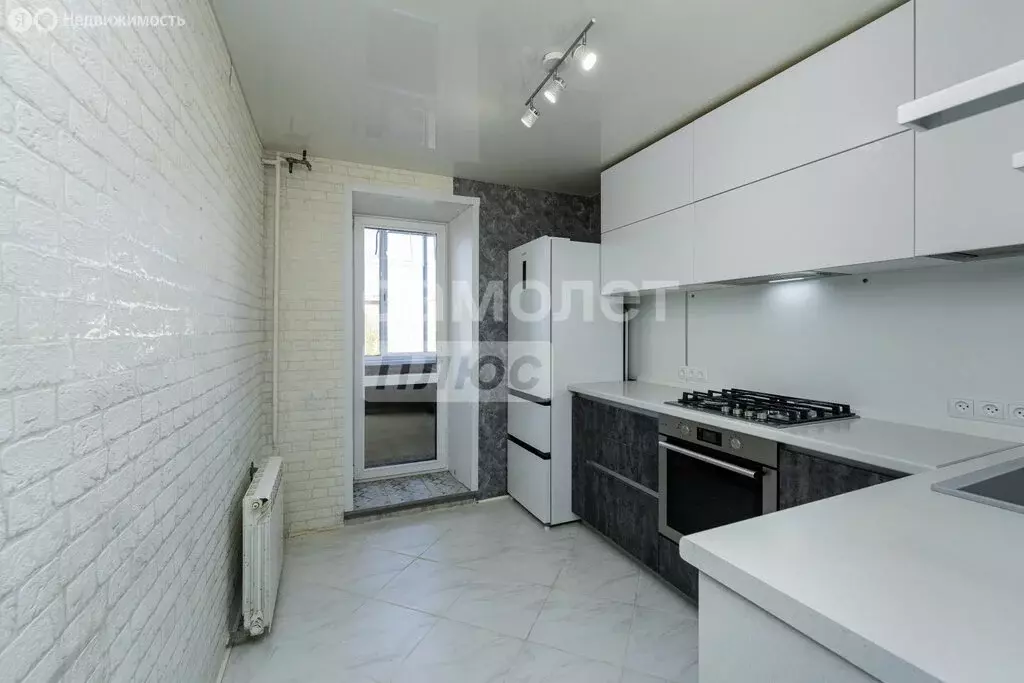 3-комнатная квартира: Кондратово, улица Карла Маркса, 2 (62.8 м) - Фото 2