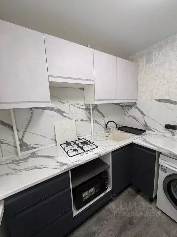 2-к кв. Кировская область, Киров ул. Мира, 2 (40.0 м) - Фото 2