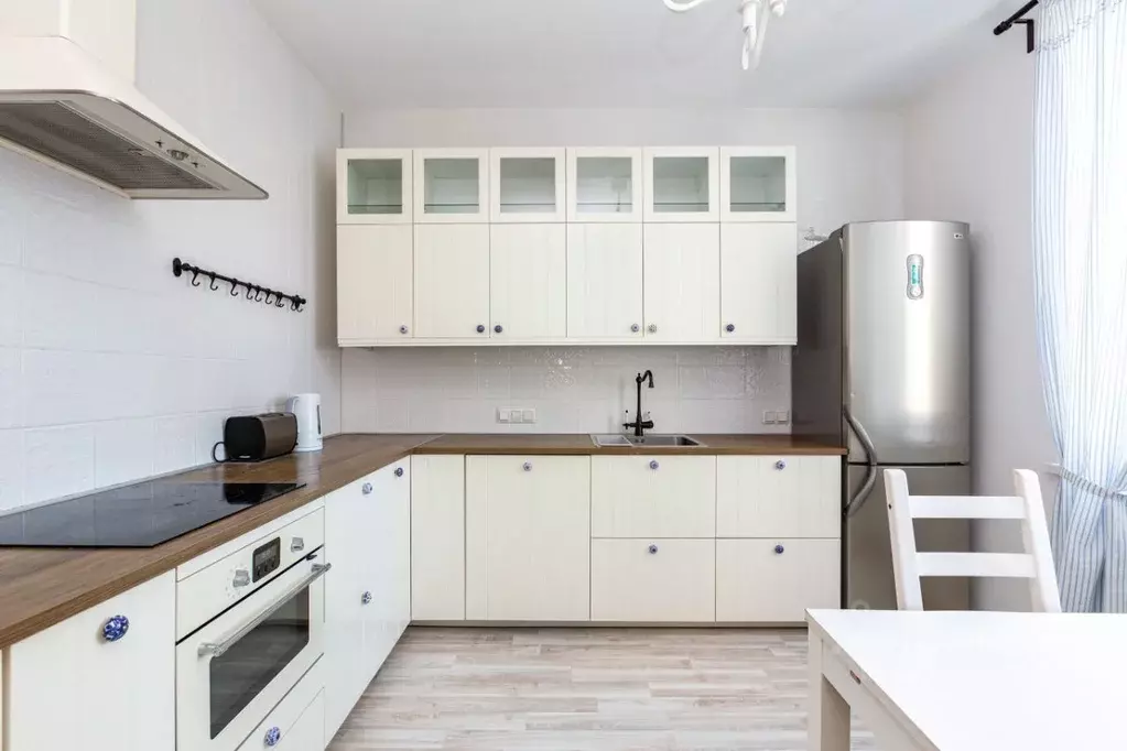 3-к кв. Свердловская область, Екатеринбург ул. Раевского, 22 (85.8 м) - Фото 2