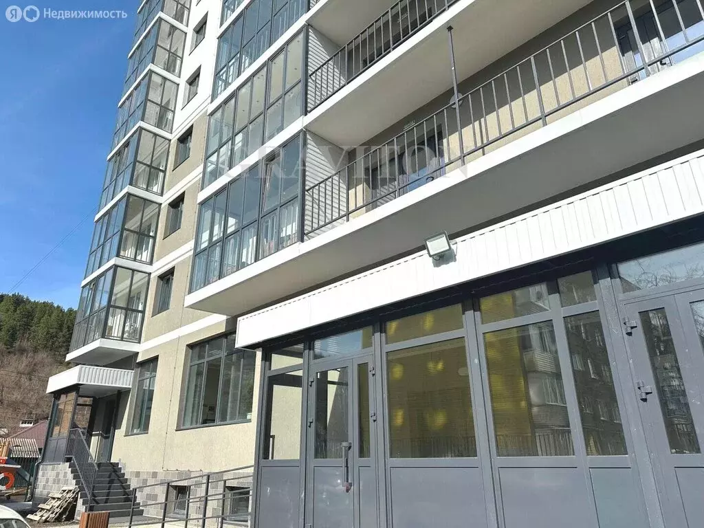 1-комнатная квартира: Горно-Алтайск, улица Осипенко, 26 (41 м) - Фото 1