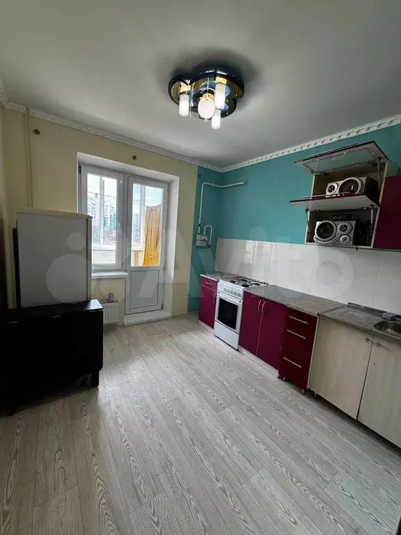 1-к. квартира, 38 м, 8/10 эт. - Фото 0