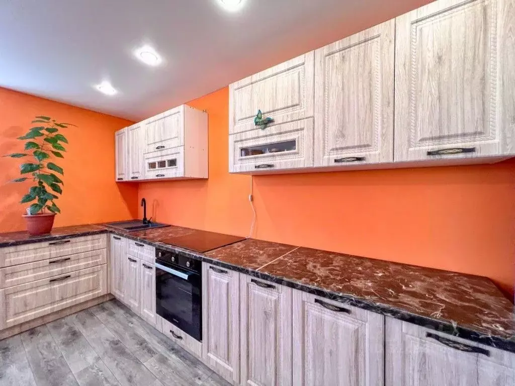 Дом в Оренбургская область, Оренбургский район, Нежинский сельсовет, ... - Фото 1