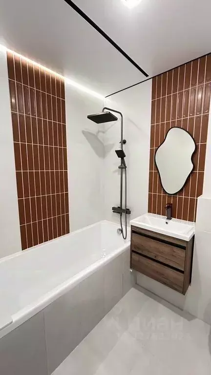 Студия Свердловская область, Екатеринбург ул. Крауля, 105 (27.0 м) - Фото 1