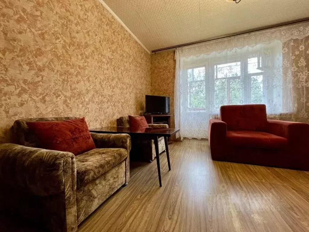 2-к кв. Калужская область, Калуга пл. Мира, 2 (60.0 м) - Фото 2