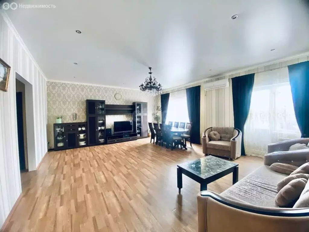 3-комнатная квартира: село Ямное, улица Атамана Платова, 2/2 (124.7 м) - Фото 2