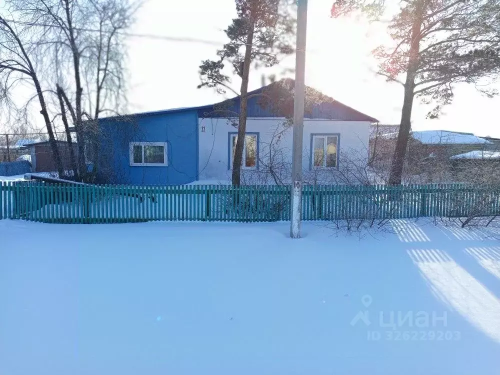Дом в Омская область, с. Азово ул. 40 лет ВЛКСМ (84 м) - Фото 1