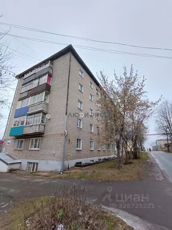 3-к кв. Кировская область, Слободской ул. Урицкого, 9 (57.7 м) - Фото 1