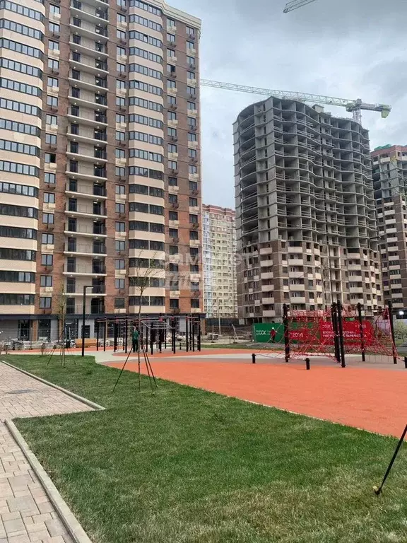 1-к. квартира, 42 м, 5/19 эт. - Фото 1