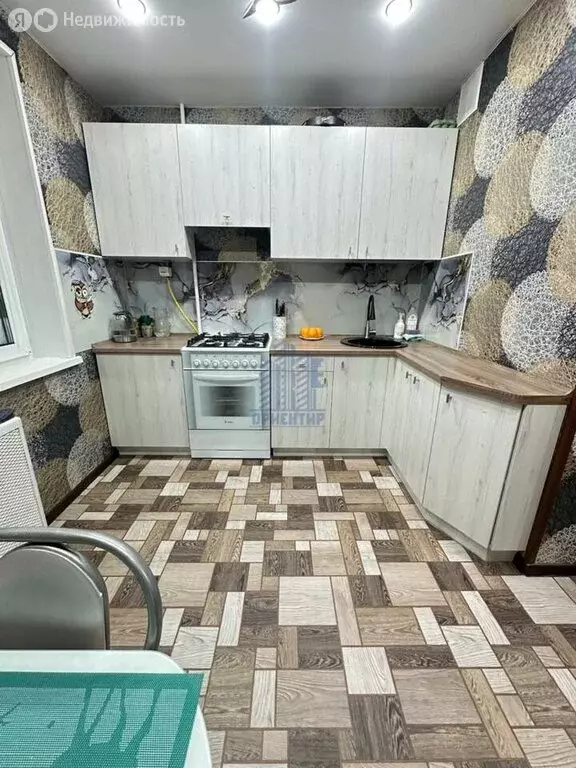 1-комнатная квартира: Чебоксары, улица Ахазова, 1 (33 м) - Фото 2