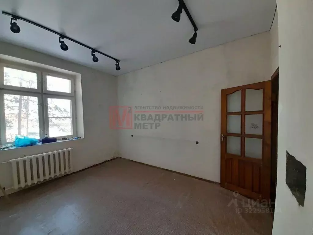 2-к кв. Белгородская область, Старый Оскол Дубрава мкр, 2 кв-л, 2А ... - Фото 0