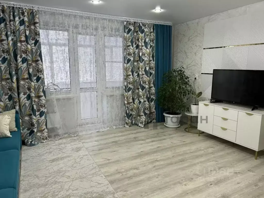 2-к кв. Челябинская область, Троицк 5-й мкр, 17 (56.1 м) - Фото 2