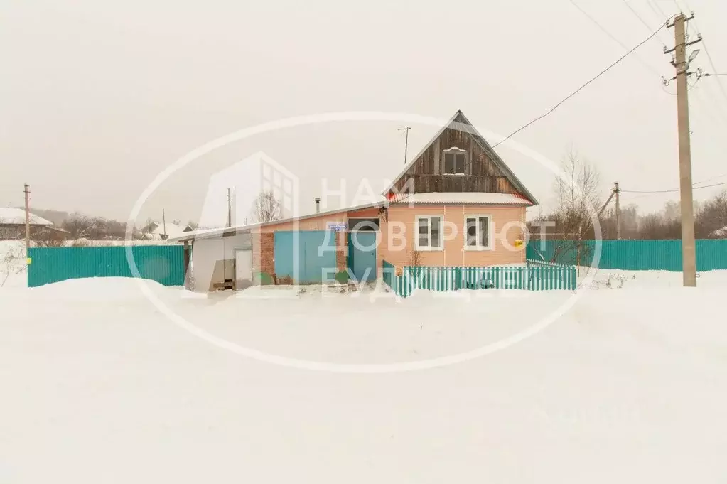 Дом в Пермский край, Чайковский городской округ, д. Малый Букор ул. ... - Фото 1