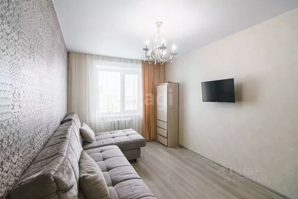 1-к кв. Ульяновская область, Ульяновск ул. Защитников Отечества, 9 ... - Фото 1