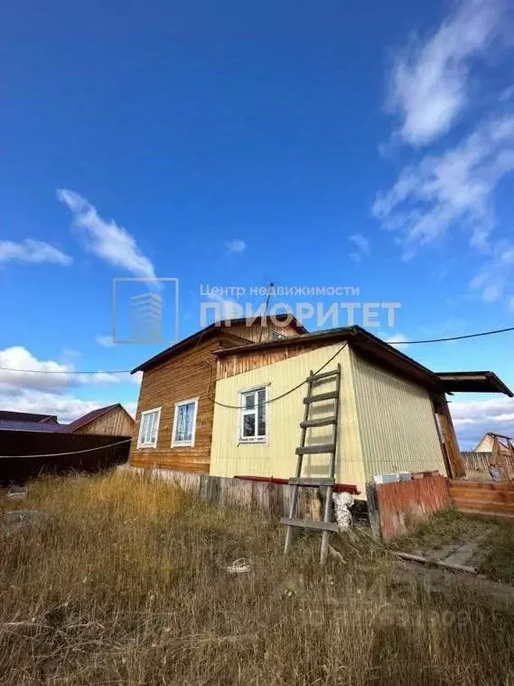 Дом в Саха (Якутия), Якутск пер. Аргыс, 1 (80 м) - Фото 1