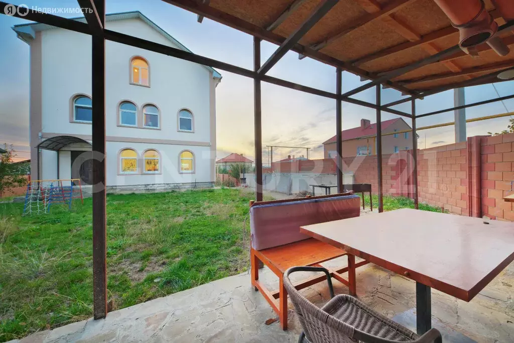 Дом в Севастополь, улица Василия Шукшина, 55 (400 м) - Фото 0