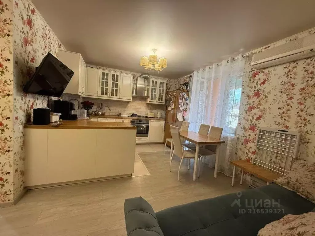 2-к кв. Татарстан, Казань ул. Салиха Батыева, 9 (67.8 м) - Фото 0