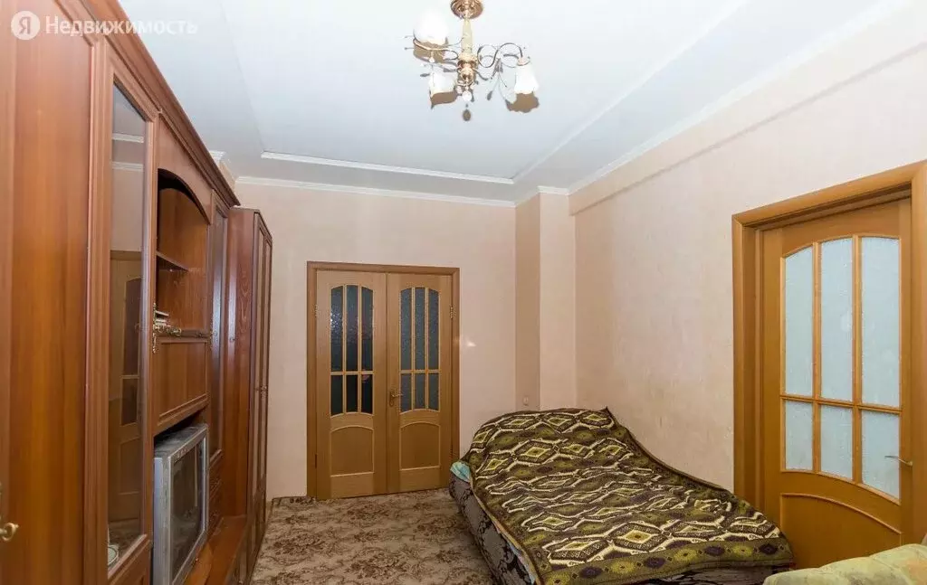 3-комнатная квартира: Барнаул, Пролетарская улица, 55 (57.2 м) - Фото 0
