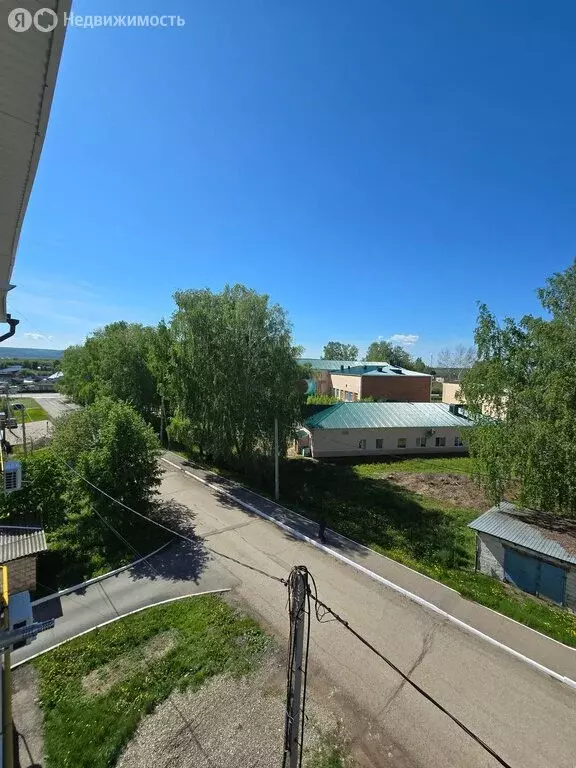 3-комнатная квартира: посёлок городского типа Уруссу, улица Куйбышева, ... - Фото 0