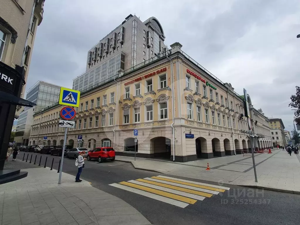 Офис в Москва Смоленская пл., 3 (1809 м) - Фото 1