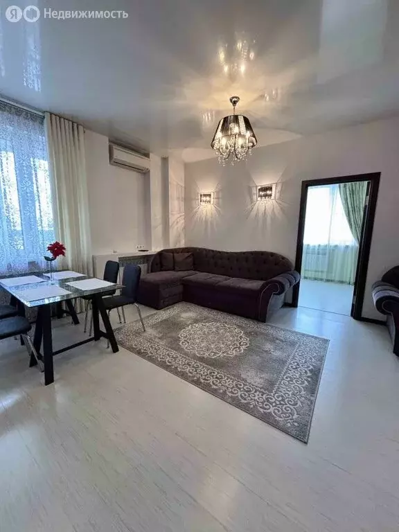 2-комнатная квартира: Нижний Новгород, улица Белинского, 15 (70.4 м) - Фото 2