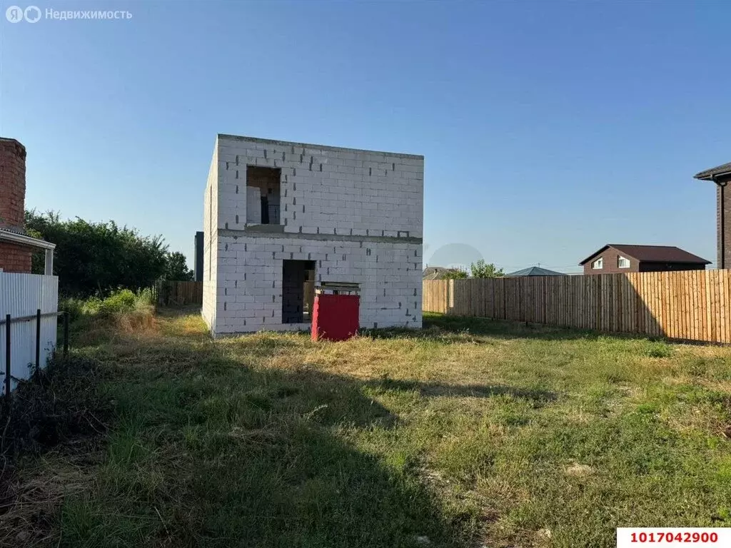 Дом в аул Старобжегокай, Октябрьская улица, 24 (150 м) - Фото 2