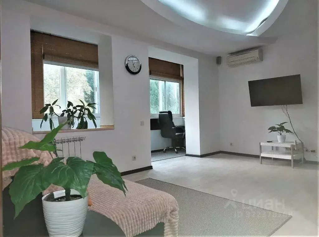 2-к кв. Краснодарский край, Сочи Центральный мкр, ул. Навагинская, 12 ... - Фото 2