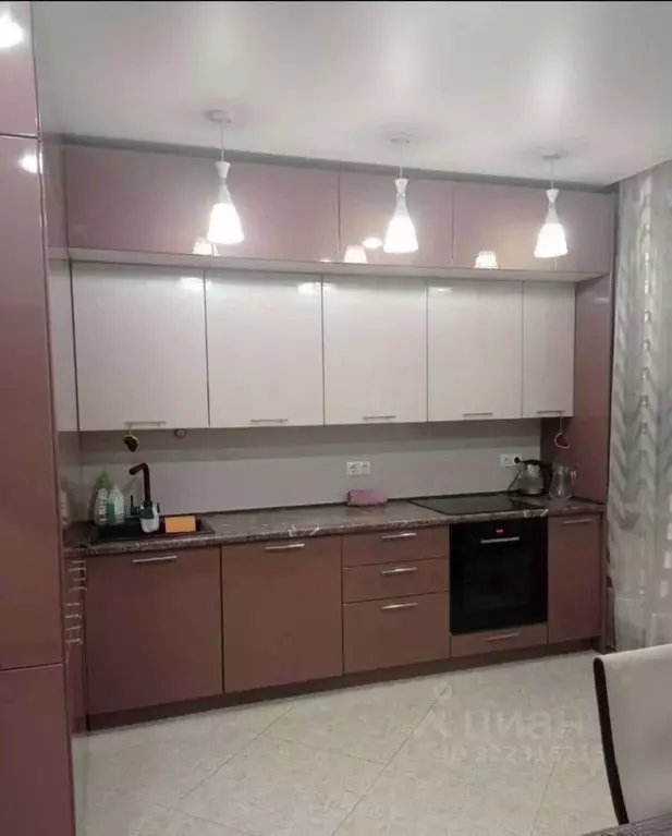 2-к кв. Тюменская область, Тюмень ул. Тимофея Чаркова, 79к3 (65.0 м) - Фото 1