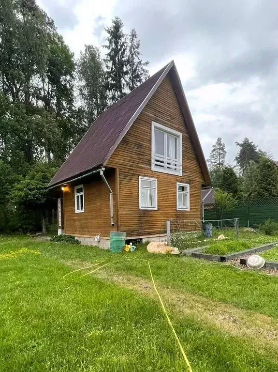 Дом в Ленинградская область, Выборгский район, Рощинское городское ... - Фото 0