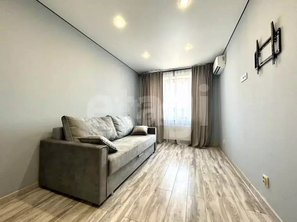 1-к кв. Татарстан, Казань ул. Сабира Ахтямова, 1к2 (40.0 м) - Фото 2