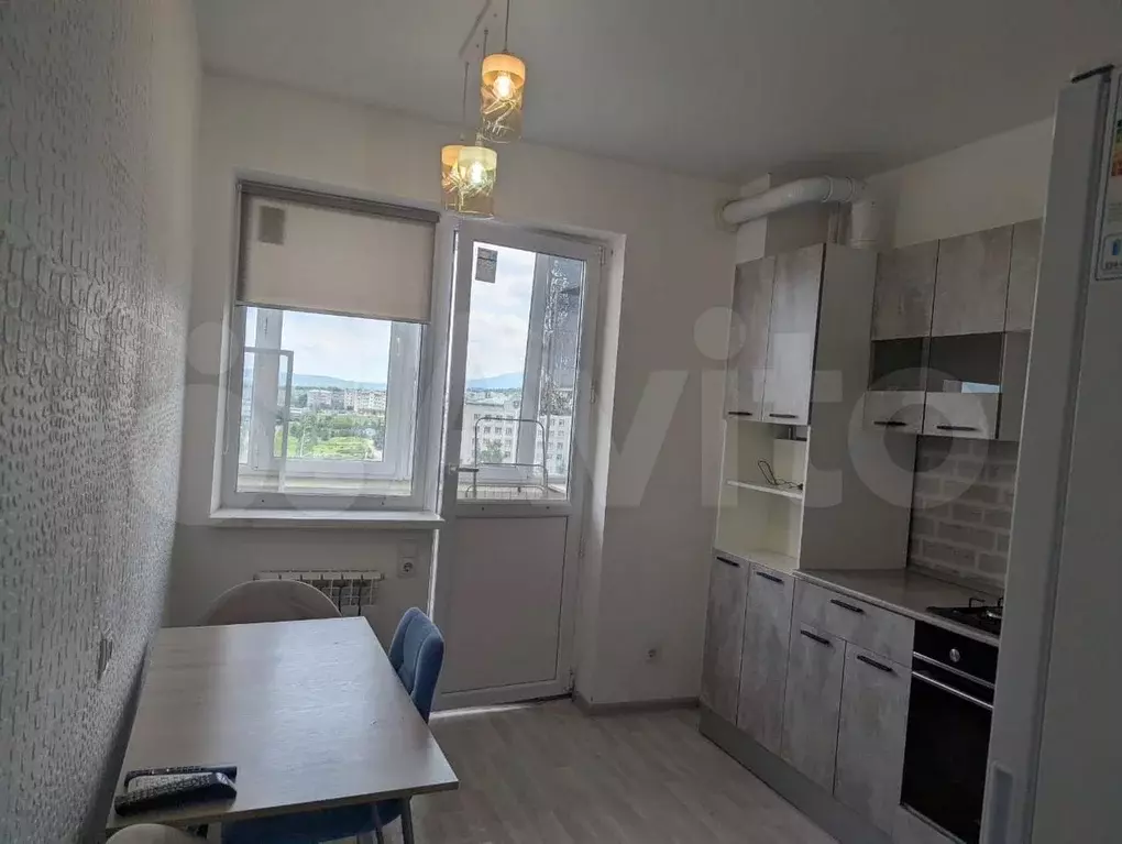 1-к. квартира, 42 м, 8/9 эт. - Фото 0