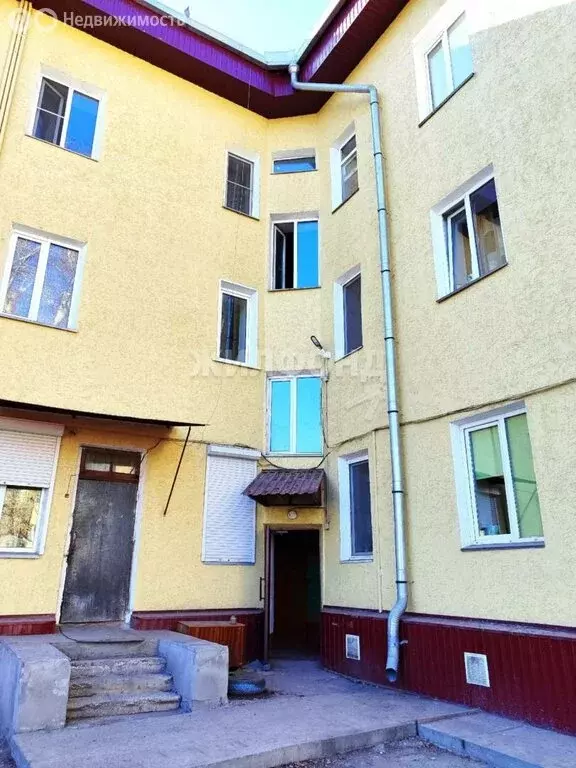 3-комнатная квартира: Черногорск, Октябрьская улица, 87 (75.6 м) - Фото 0
