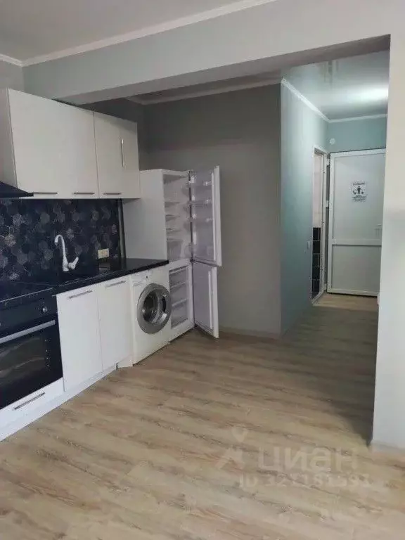 1-к кв. Крым, Евпатория городской округ, Мирный пгт ул. Сырникова, 31Б ... - Фото 1