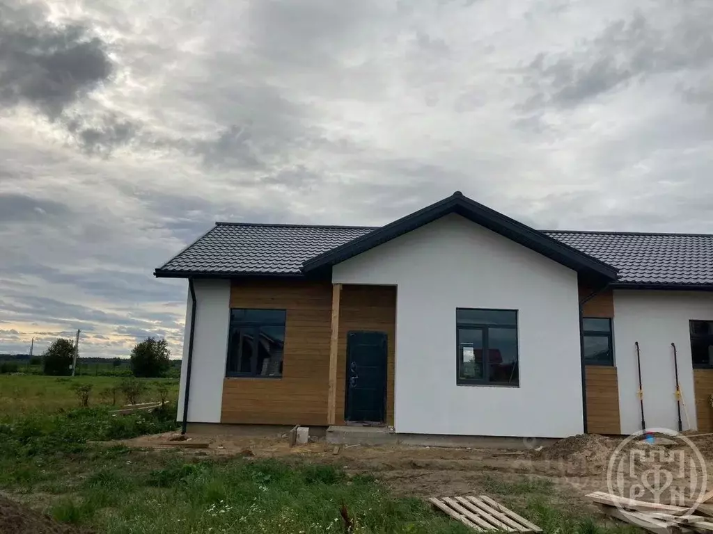 Таунхаус в Ленинградская область, Тосненский район, Федоровское ... - Фото 1