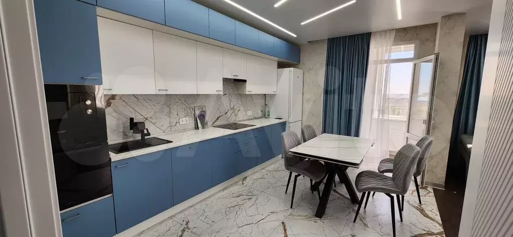 3-к. квартира, 100 м, 9/15 эт. - Фото 0