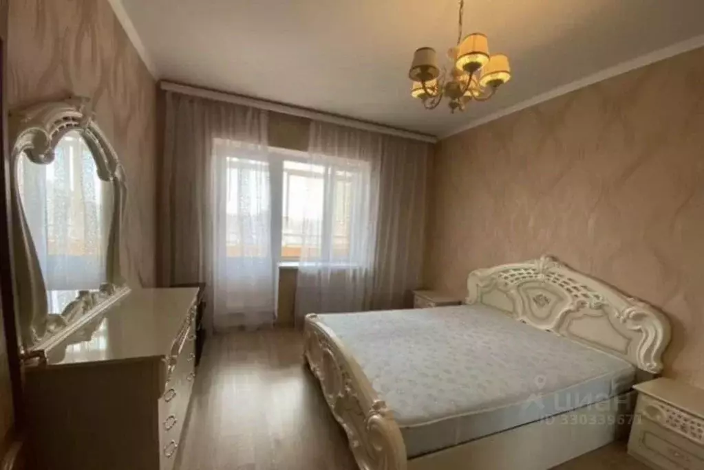 2-к кв. Белгородская область, Старый Оскол Степной мкр, 22 (75.0 м) - Фото 1