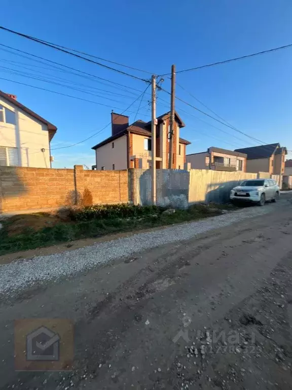 Участок в Крым, Сакский район, с. Уютное ул. Надежды, 40 (10.0 сот.) - Фото 1