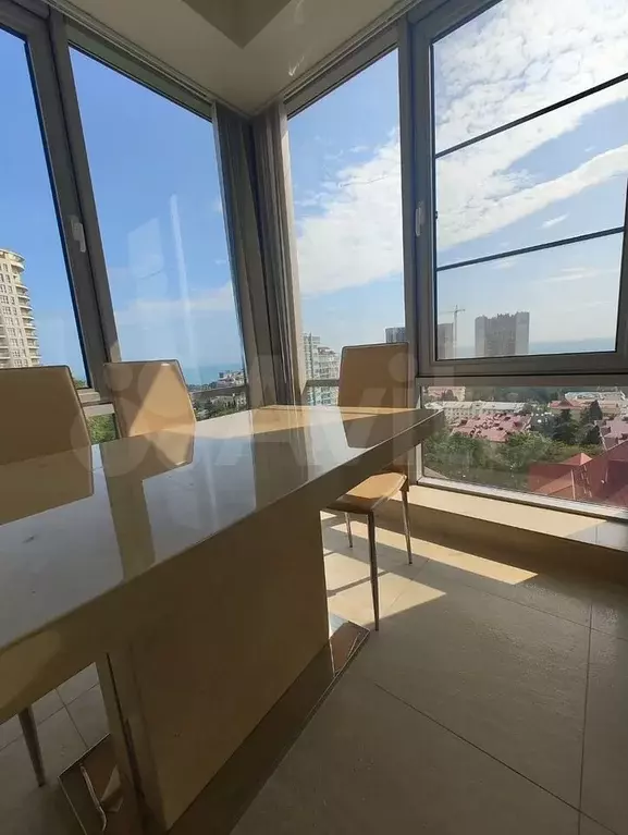 3-к. квартира, 110 м, 3/6 эт. - Фото 1