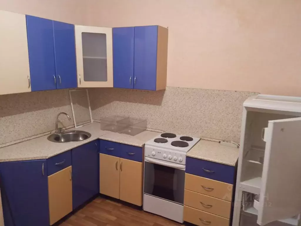 Снять квартиру в курске посуточно недорого. Снять квартиру в обояни. Курск аренда квартир. Бутко 17 курск. Курск сдам кв на длительный.