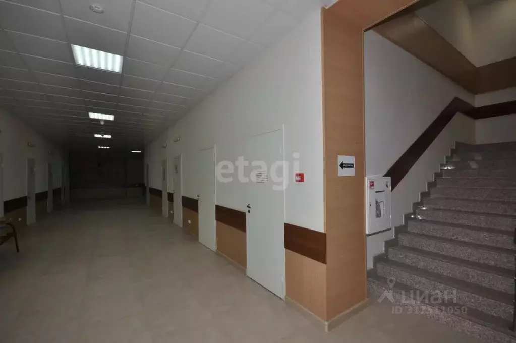 Офис в Сахалинская область, Южно-Сахалинск Комсомольская ул., 245В ... - Фото 1