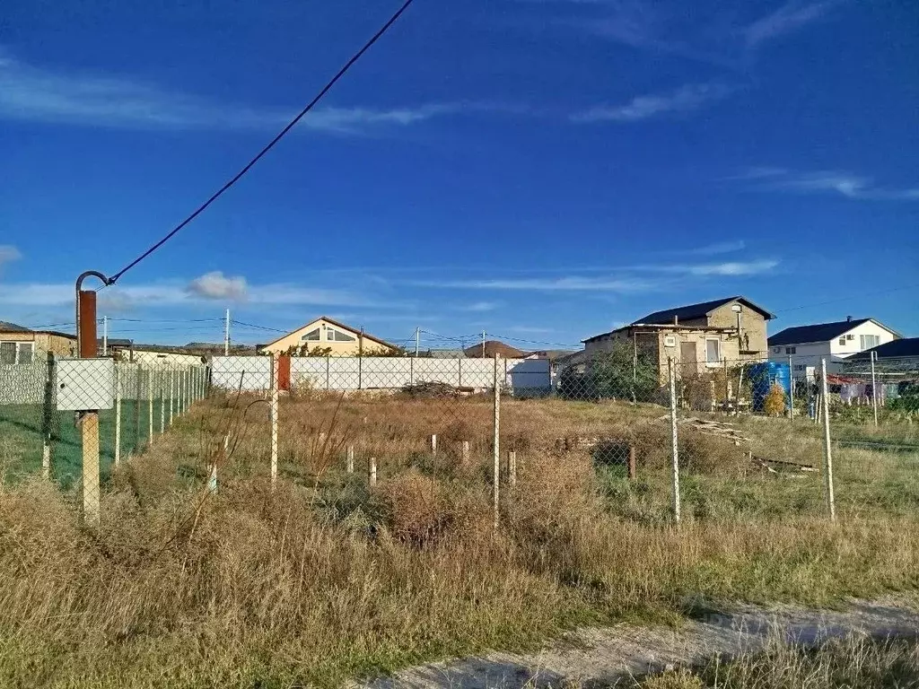 Участок в Крым, Судак ул. Каштановая (6.0 сот.) - Фото 1