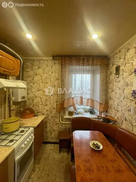 3-комнатная квартира: Приютово, улица Свердлова, 8 (61.3 м) - Фото 1