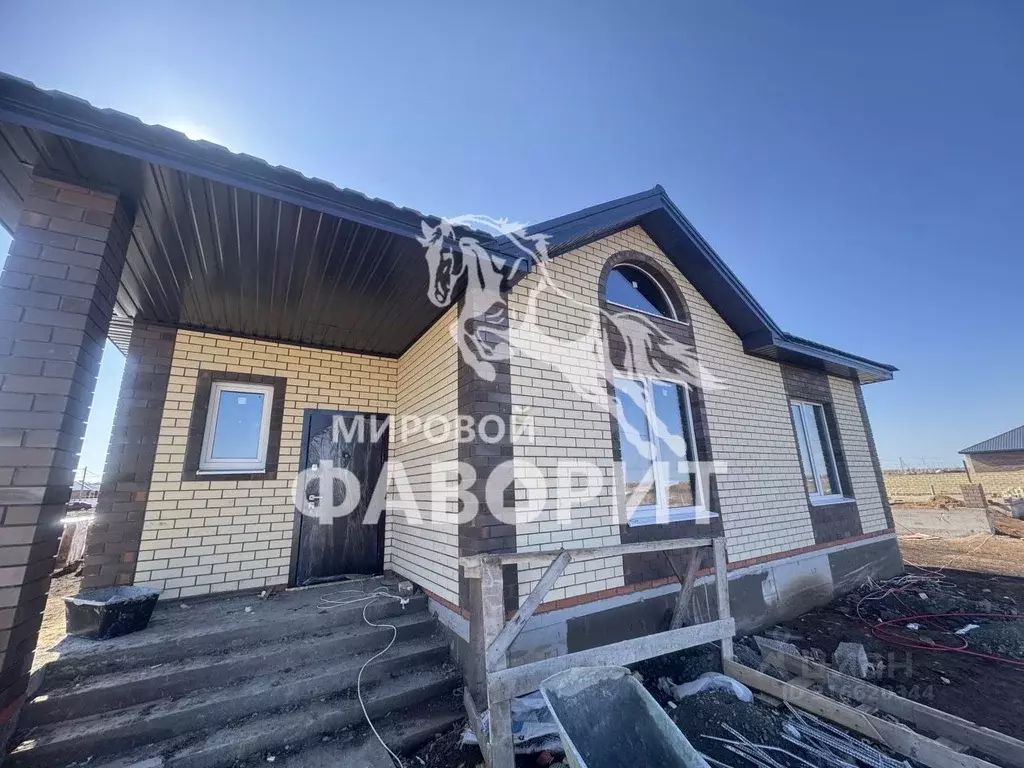 Дом в Оренбургская область, Оренбургский район, с. Благословенка, ... - Фото 1