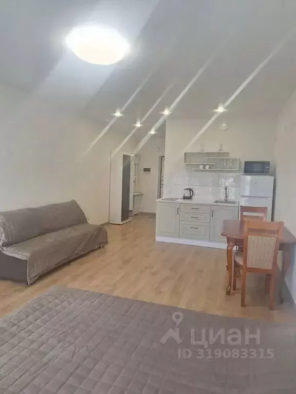 1-к кв. Калининградская область, Светлогорск ул. Кленовая, 2 (34.0 м) - Фото 0