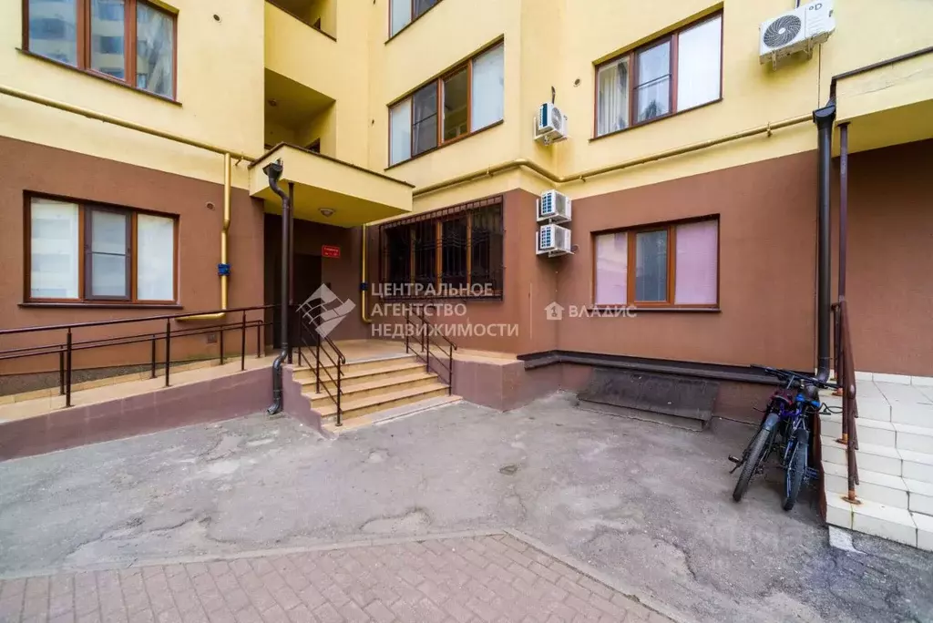 2-к кв. Рязанская область, Рязань Октябрьская ул., 65 (105.2 м) - Фото 1