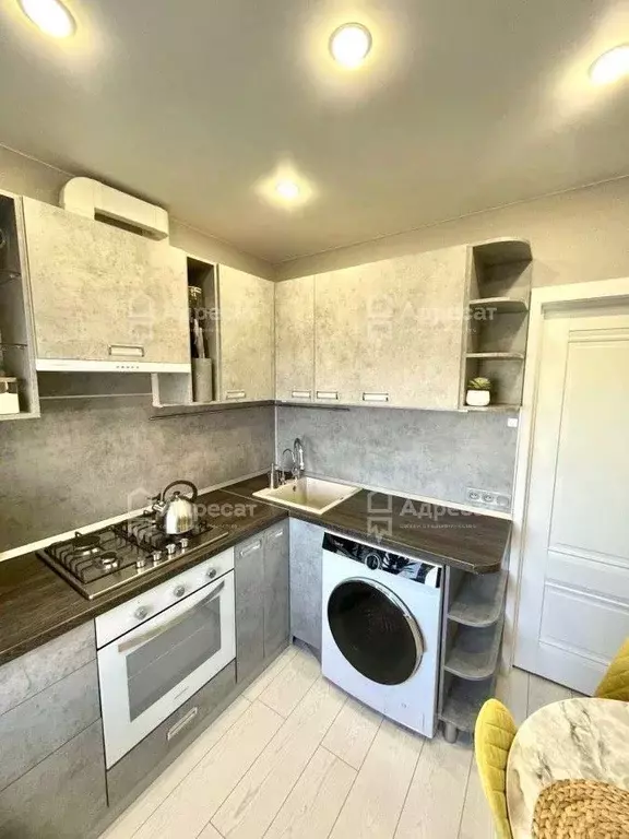 2-к кв. Волгоградская область, Волгоград Университетский просп., 52 ... - Фото 1