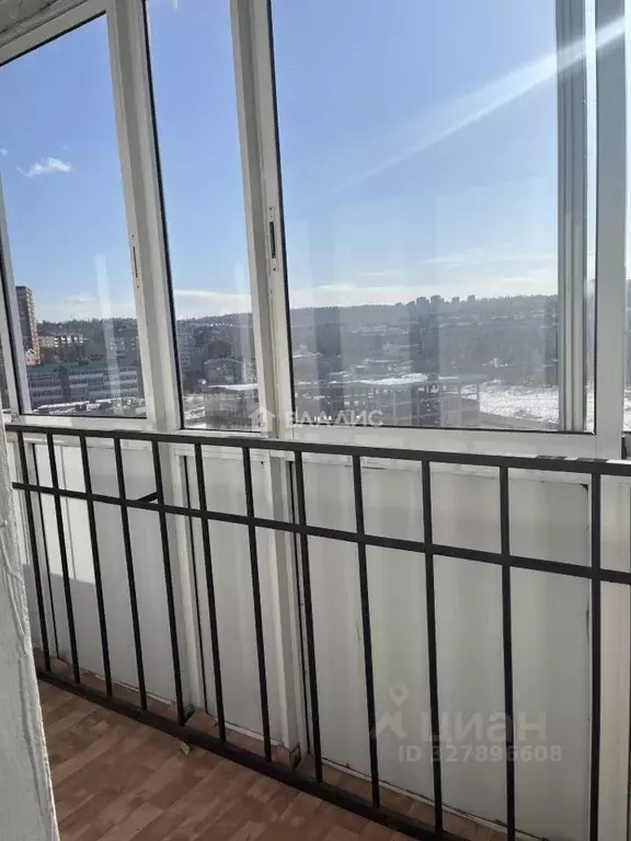 2-к кв. Иркутская область, Иркутск ул. Багратиона, 27/1 (65.0 м) - Фото 2